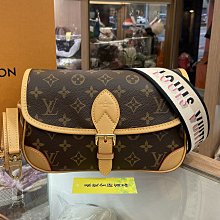 ☆最愛二手精品☆ LOUIS VUITTON LV Diane 全新原花字紋拼黑白色帆布背帶吸釦翻蓋肩背包斜背包法棍包 M45985 XG1519