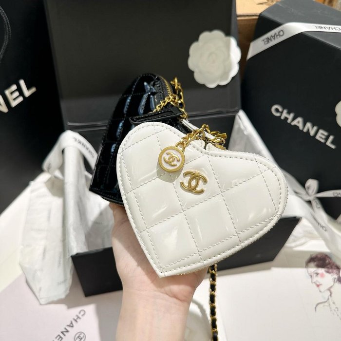 【二手】【跑量】  折疊禮盒包裝 Chanel新品 愛心雙子包 零錢包