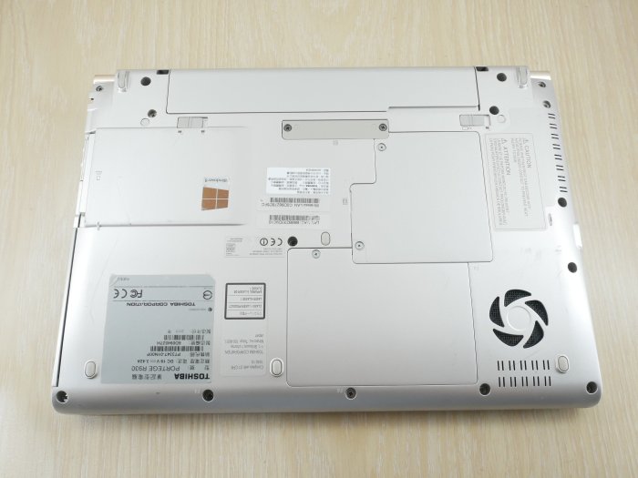 缺貨 UZ3C二手筆電 Toshiba R930 i5四核3.2G/8G/固態256G/13吋 薄型 效能型 追劇文書