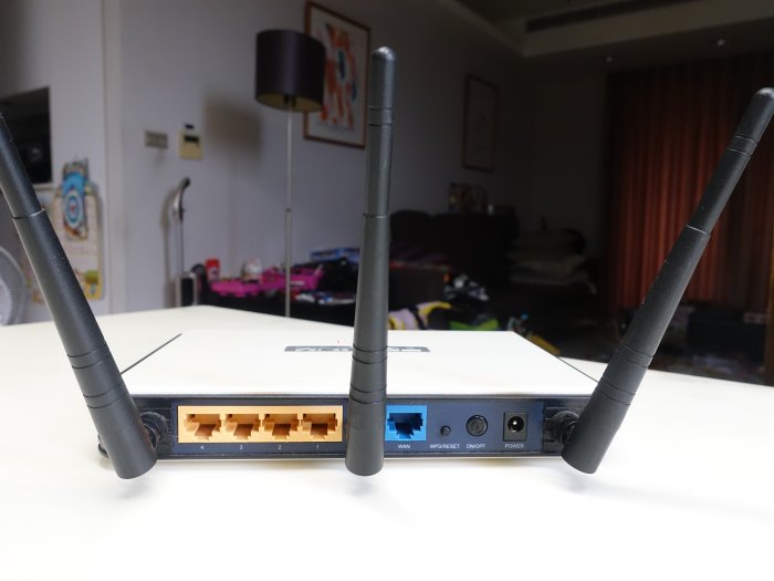 中古良品 TP-Link TL-WR940N 無線基地台路由器 wifi wireless router 300Mbps 非D-Link