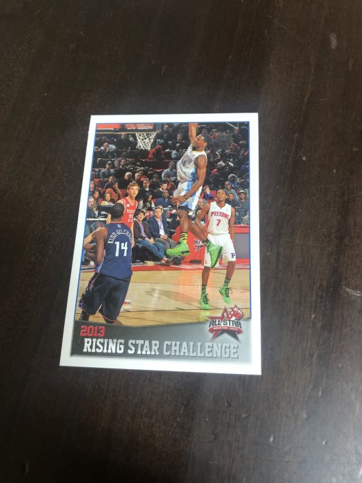 NATE ROBINSON  籃大賽冠軍 2013 PANINI 331貼紙卡 少見 可送鑑定  卡片正反面如圖