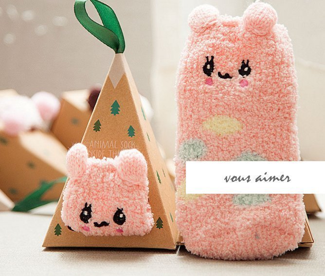 ZN 日本卡通禮盒裝寶寶珊瑚絨防滑保暖襪地板襪子短襪 粉紅小兔 現貨