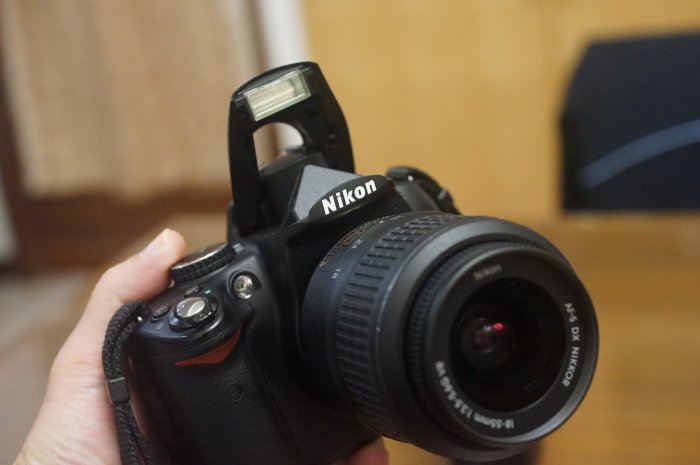 【售】9成新 一機一鏡 Nikon入門數位機 D5000+ 旅遊鏡DX 18-55mm 公司貨