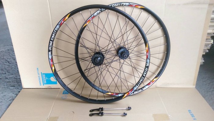 【馬上騎腳踏車】＊A-RIM＊DM-173＊26吋雙層標準六孔碟剎專用輪組＊8.9.10速卡式通用＊