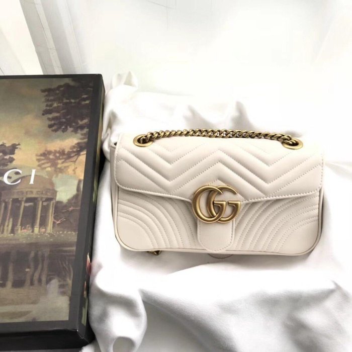 【二手正品】Gucci  mini GG Marmont 斜背兩用包 白色 迷你款 22CM 446744 有現貨