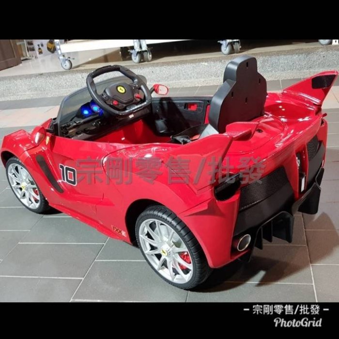 【宗剛零售/批發】法拉利 Ferrari FXX K 正版授權 上掀式液壓開門 2.4G藍牙遙控軟質皮椅 電子方向盤 兒