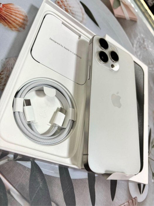 🍎 Apple iPhone 15Pro Max 512G🍎白色拆封新品電池健康度100%🔥台灣公司貨🔥蘋果原廠保固