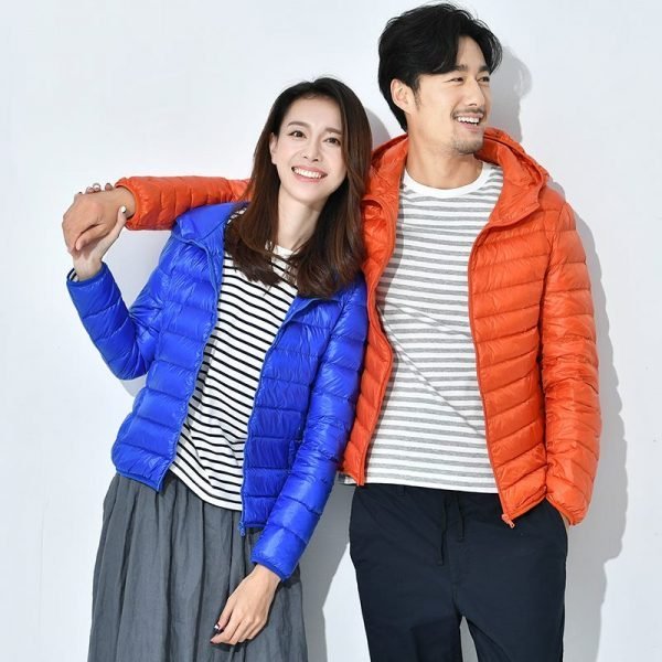 Uniqlo 男裝 特級極輕羽絨連帽外套 ORANGE M尺寸 特價:1500元 時尚穿著易穿搭 冬天必備單品