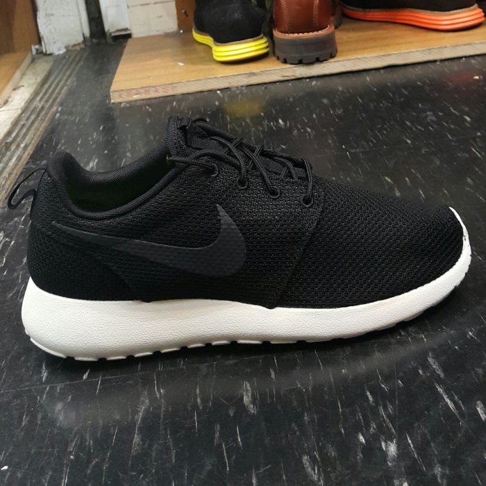 NIKE ROSHE ONE RUN 黑色 白色 全黑 白底 黑勾 網布 編織 慢跑鞋 511881-010 有女段