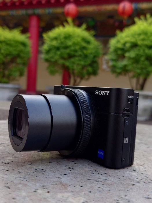 SONY RX100 V M5 蔡司鏡頭 4K錄影 公司貨 RX100V.原廠電池-2個，64G記憶卡