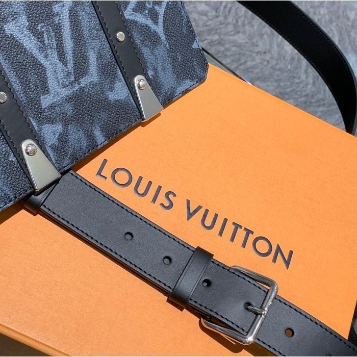 M57271 Louis Vuitton Monogram Pastel Noir TRUNK MESSENGER