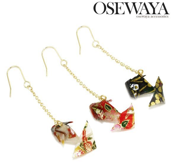 ＊FollowV＊日本飾品《現貨》Osewaya 日本手工製作 和風和紙 摺紙金魚 單只 垂墜耳勾式耳環 絕版