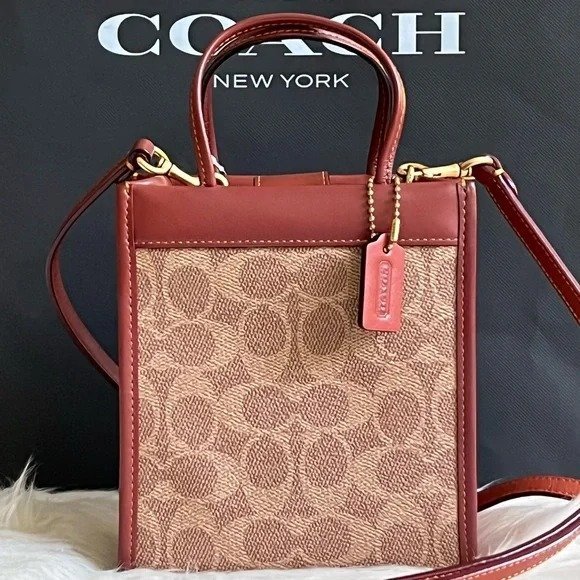 在台現貨 甜甜價 全新正品 COACH C5277 CASHIN 手機包 LV NANO 琴譜包