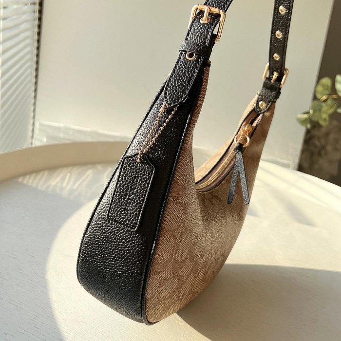 SUNDAY美國代購 COACH C1322 Bailey Hobo 大月亮包