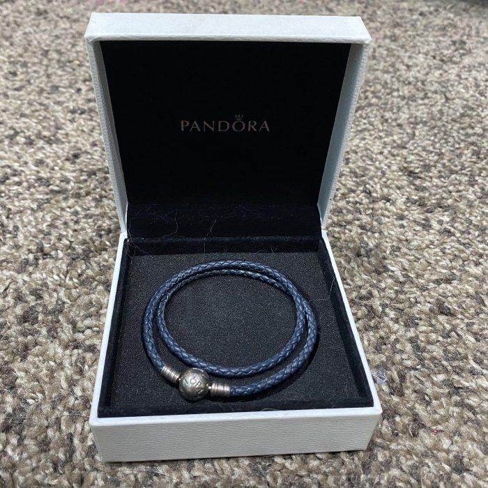 正品Pandora 潘朵拉 925純銀圓珠開扣式 雙圈皮革皮繩手鍊手環（黑藍色 ）