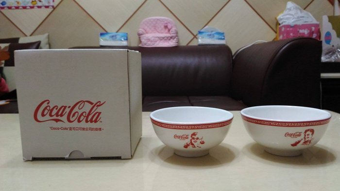 國際指標性品牌 Coca Cola可口可樂限量紀念餐碗 一組2個 男女圖案