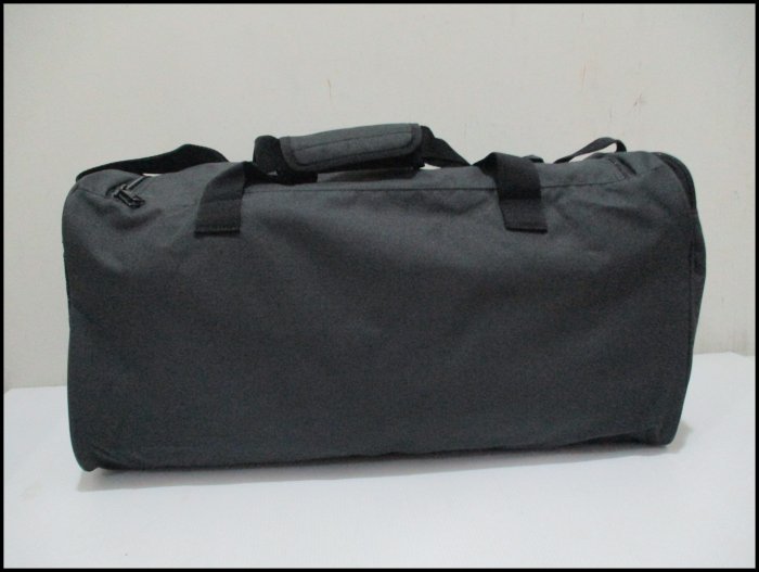 【喬治城】ADIDAS LINEAR DUFFEL M 旅行袋 手提側背包 黑色 正品公司貨 HT4743