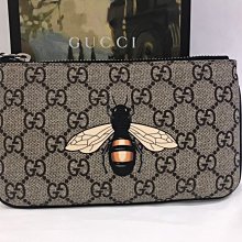 遠麗精品(板橋店) S0466 Gucci經典雙G蜜蜂圖案PVC一字手拿包