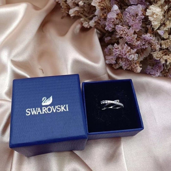 正品Swarovski 施華洛世奇 TWIST 靈動交錯 女戒指指環 女生戒指 送女友情人節禮物 對戒 簡約時尚 禮物