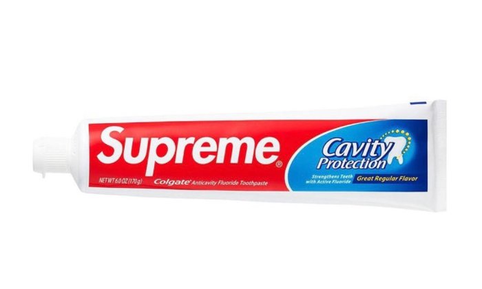 ☆LimeLight☆ 2020AW Supreme Colgate Toothpaste 牙膏 刷牙 用品