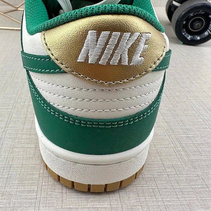 Nike SB Dunk Low “Classic Green” 黑綠腳趾 休閑板