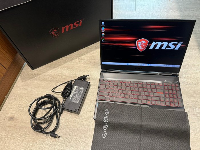 MSI 電競筆電 GL65 9SD I7-9750H 16G 512G GTX1660TI 二手筆電 遊戲筆電 ROG