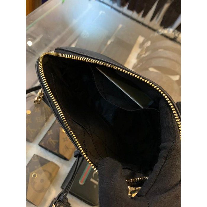 Michael Kors Mk 經典 鐵牌字母Logo設計 黑色素面 女生 女款 貝殼包 側背包 包包