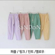 【2024山東五月號】韓國夏裝來了！韓國製 彩色設計打褶造型休閒褲 240509