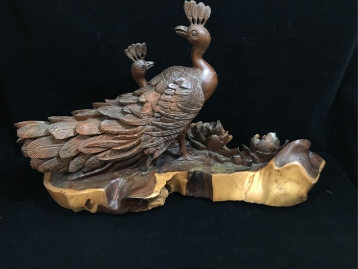 米羅原木雕塑.木雕藝術.台灣「紅豆杉」原木.一體成型.「吉祥物孔雀」.出清價29999