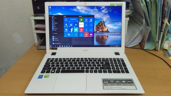 清倉【acer】宏碁 E5-573G 白(i5-5200U4G1TBGT940MFHD)出清價12000!