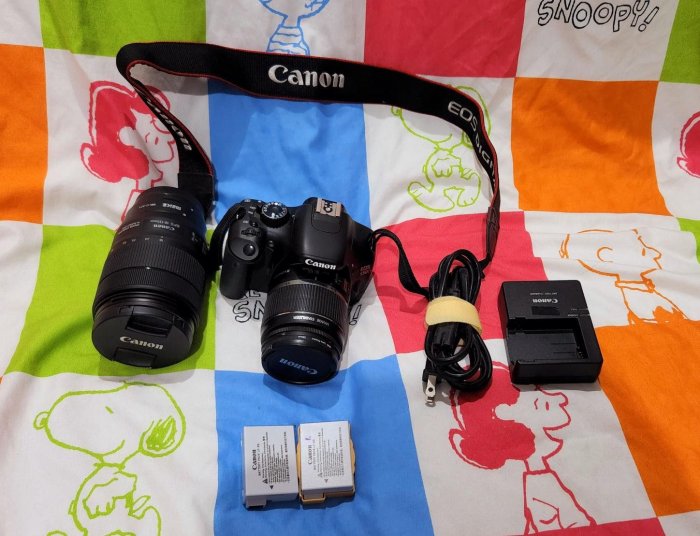 Canon 550D單眼相機 入門機 雙鏡頭［EFS 18-55mm］+［18-135mm］