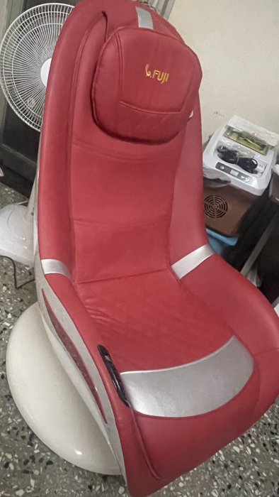 FUJI愛沙發按摩椅FG-906只賣5000元原價1萬5千元用不到便宜賣買到赚到(自動肩位檢測輕盈省空間 L型按摩雙導軌