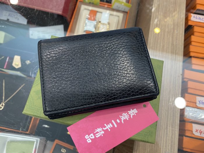 ☆最愛二手精品☆ GUCCI PORTACARTE 黑色牛皮金雙G LOGO 釦子短夾皮夾卡片夾 456126 XG4554