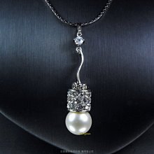 珍珠林~曲線鑽柱硨磲貝珍珠墜~特價出清~設計款 #225