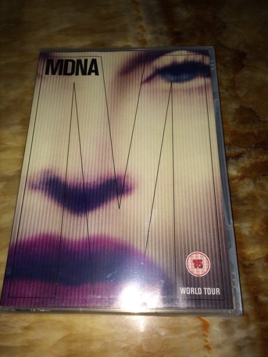 正版DVD《瑪丹娜》MDNA世界巡迴演唱會／ Madonna Mdna World Tour全新