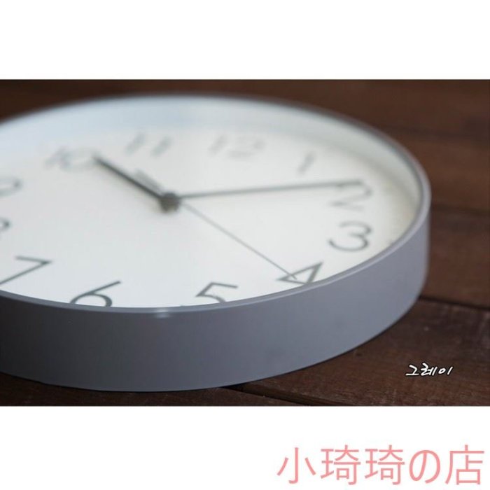 極簡靜音掛鐘 質感時鐘 簡約風 白色 灰色 壁鐘 客廳時鐘 石英鐘 復古鐘 clock數字時鐘