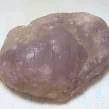 【競標網】高檔天然漂亮紫冷翡翠原礦1.1公斤(天天處理價起標、價高得標、限量一件、標到賺到)
