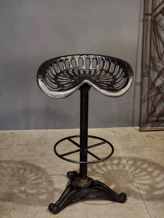 稀有 !法國 鑄鐵 個性 旋轉 吧台椅 高腳椅 歐洲古董老件 ch0995【卡卡頌  歐洲古董】✬