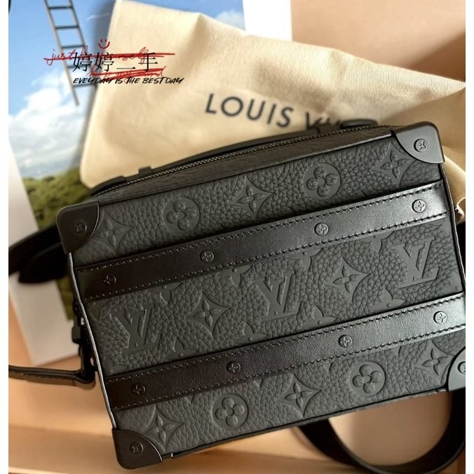 Louis Vuitton Handle Soft Trunk (HANDLE SOFT TRUNK, M59163)