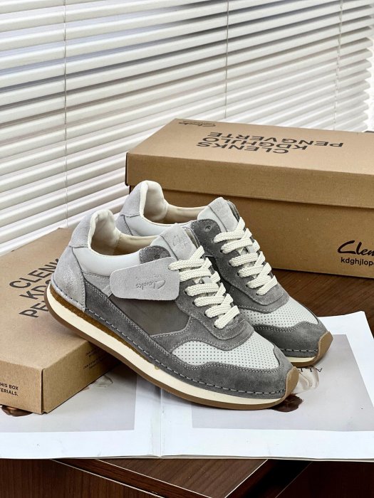 Clarks其樂女跑步鞋運動舒適系帶CraftRun Lace健步登山跑鞋進口磨砂牛皮35-39