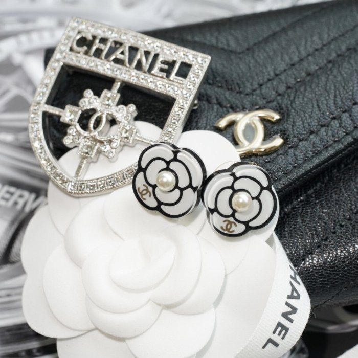 【COCO 精品專賣】Chanel AB1271 earrings 山茶花 珍珠 耳環 白 現貨