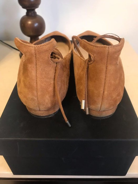 全新完全未穿！Massimo Dutti 35號 褐色麂皮平底鞋 包鞋 綁帶鞋 尖頭平底鞋 淑女平底鞋 平底淑女鞋