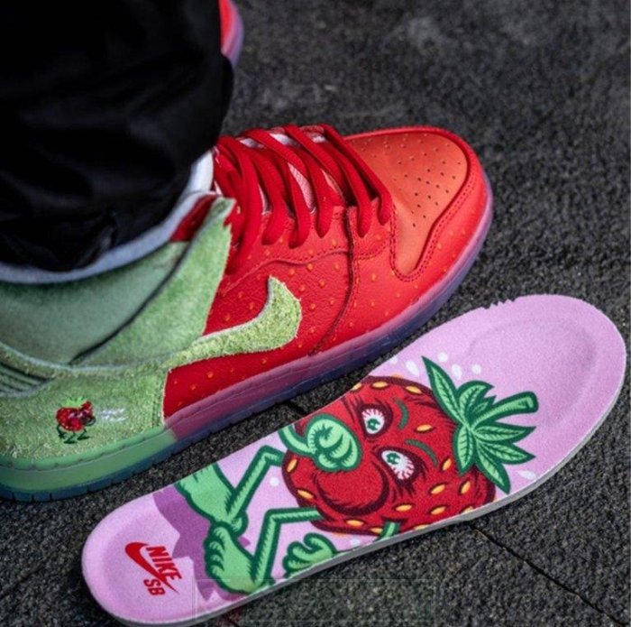 Nike Dunk High SB Strawberry Cough 高幫 草莓紅 板鞋 CW7093-600 男女款