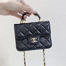 Chanel AP2022 小型提把化妝包 黑