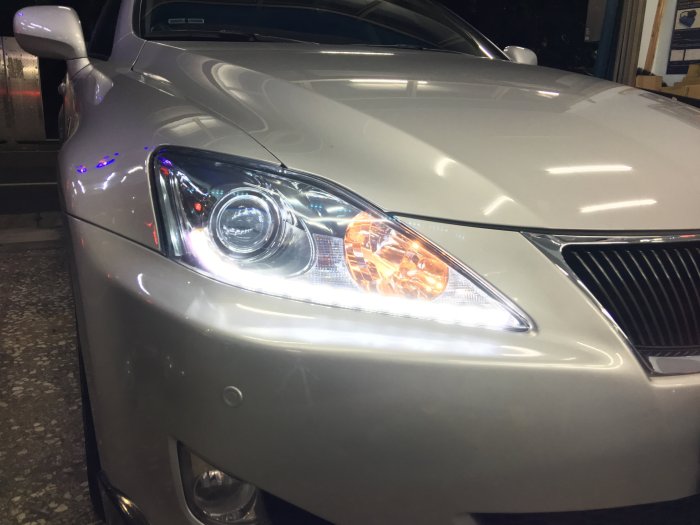 翔宸自動車照明設計 雙光源變光一秒切換鹵素 客製化魚眼 HID LED 光圈 鋼鐵極光魚眼 流水日行燈