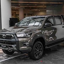 【小鳥的店】2022-24 Hilux 【避光墊】黑短/長毛 咖啡長毛 麂皮 奈納炭 超纖皮 天鵝絨 有無抬顯需備註