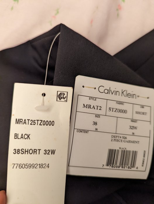 全新 Calvin Klein 黑色成套西裝slim fit 外套38S、長褲32腰。美國帶回 適合175cm 70kg