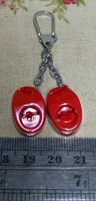 龍廬-自藏出清~鑰匙圈-日本木屐造型鎖扣鑰匙圈-紅色/只有一組