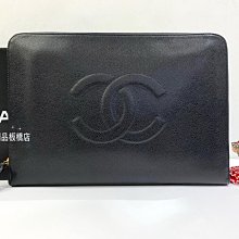 遠麗精品(板橋店) s0103 Chanel黑色荔枝皮雙C Logo金字拉鍊ㄇ型手拿公事包