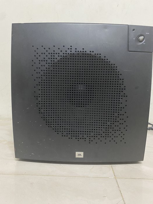 美國 JBL PSW D110 主動式重低音音響 喇叭 10吋單體 外表還不錯 聲音也漂亮又震撼~加拿大製造